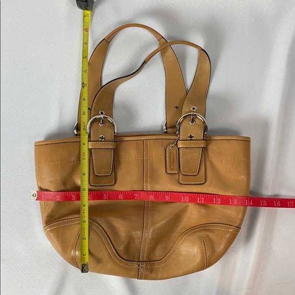 COACH Tan Leather 2-strap shoulder or hand bag - Picture 8 of 9